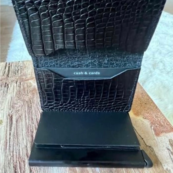 Secrid Wallet - Picture 7 of 8